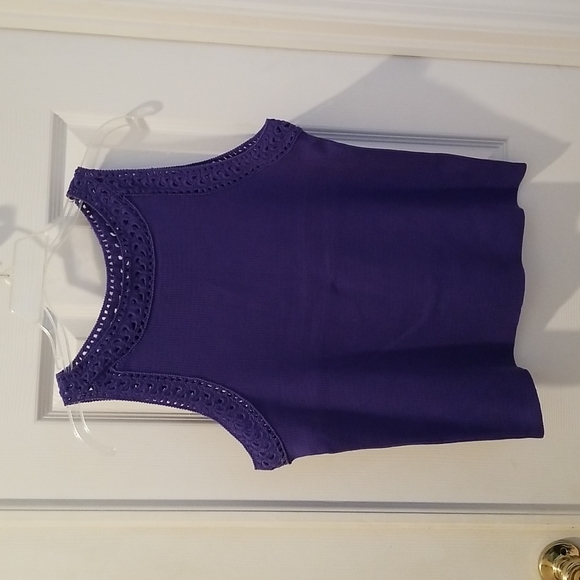 Grace Elements Ladies Sleeveless Sweater with Crochet Trim - Picture 1 of 6